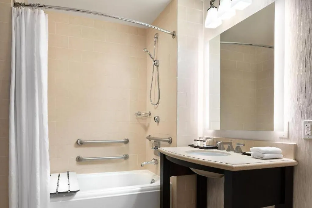 Sheraton Garden Grove-Anaheim South Hotel